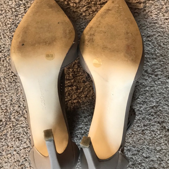 BCBG Generation Tan Pumps, Size 8 - Picture 4 of 6